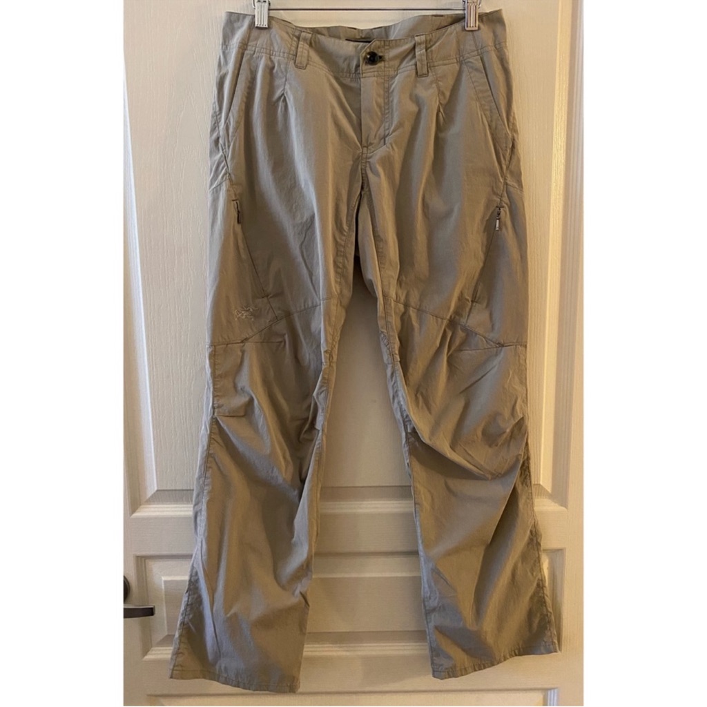 Arcâteryx Womenâs Relaxed Fit Pants In Beige - 8